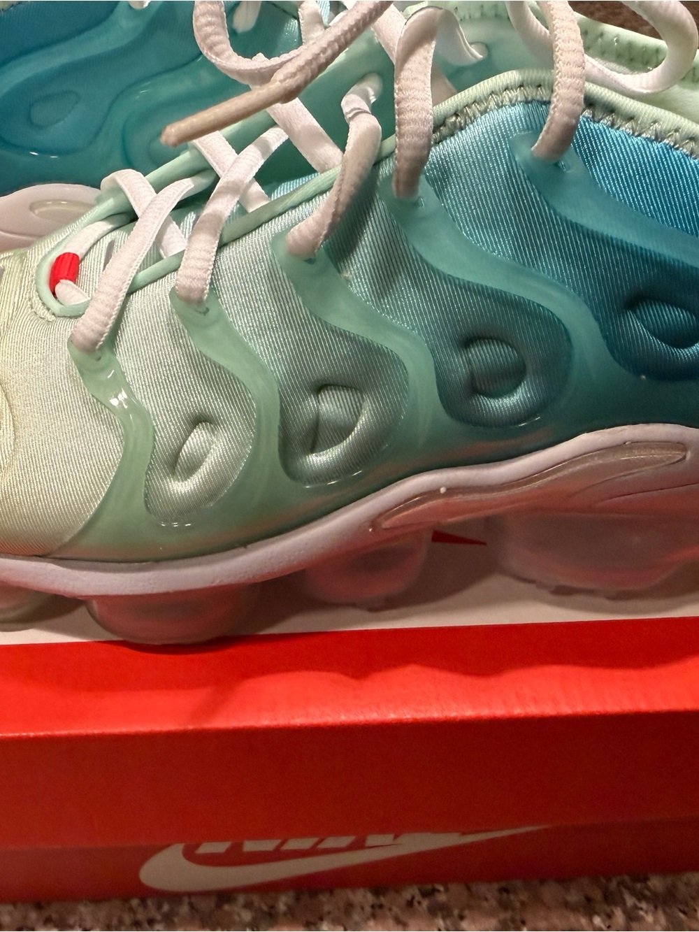 Nike Air Max womens Gradient Aqua to Yellow Sneakers - Picture 6 of 7